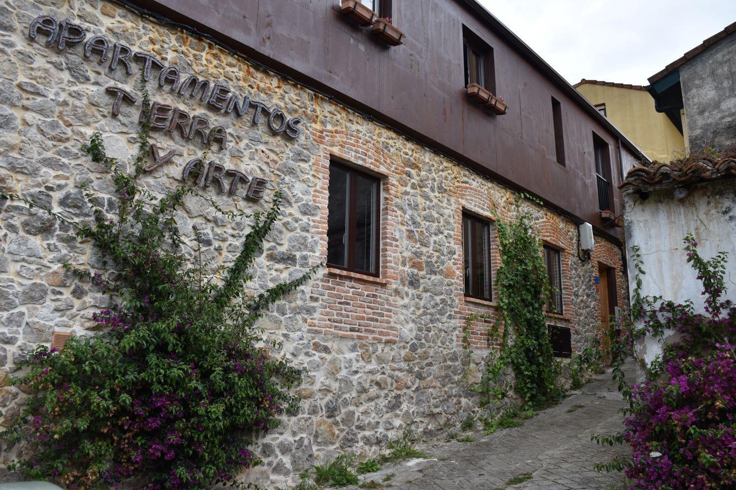 Apartamentos Tierra Y Arte Santona Exterior photo